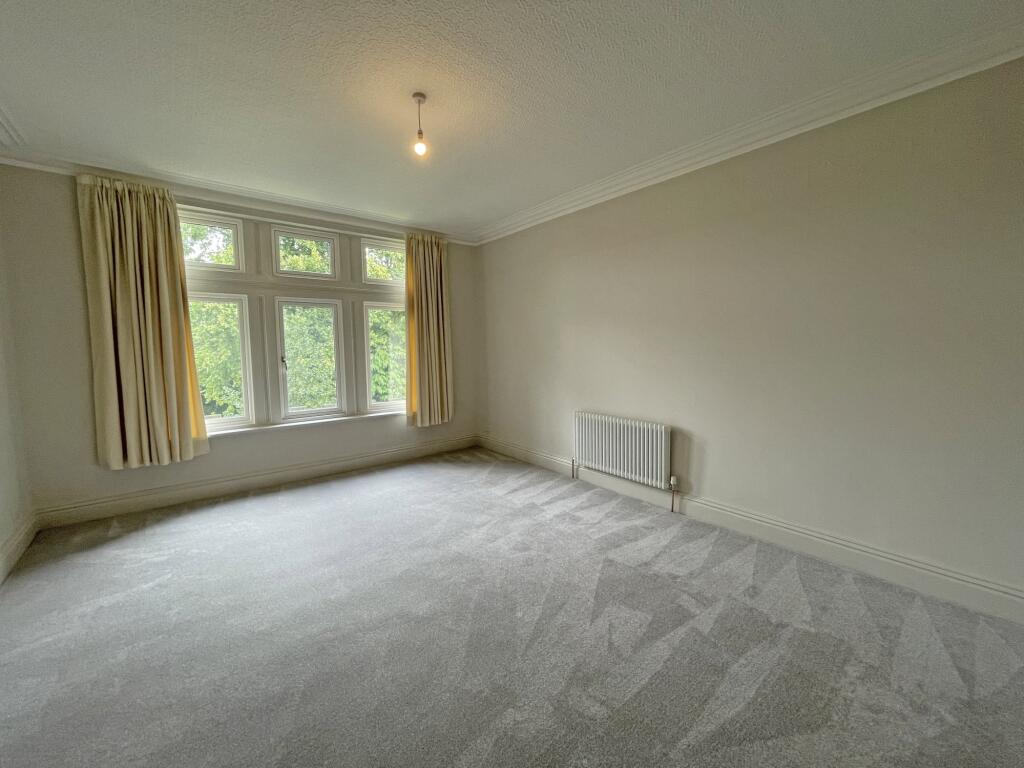 Apartment in Harrogate, Low Harrogate - View 4