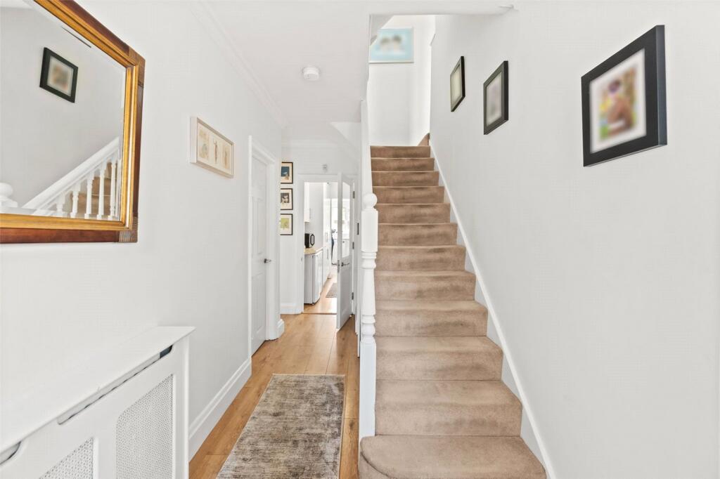 House in Twickenham, Whitton - More