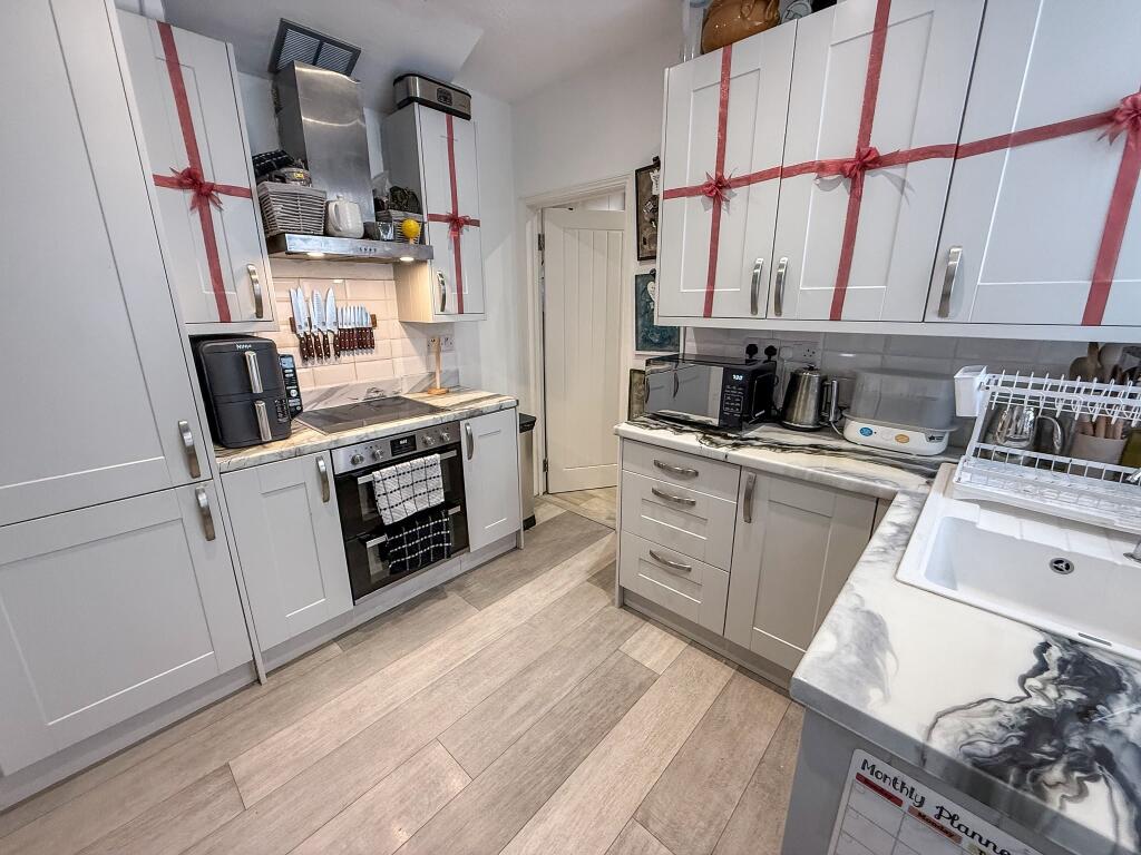 House in Eastbourne, East Sussex - View 4