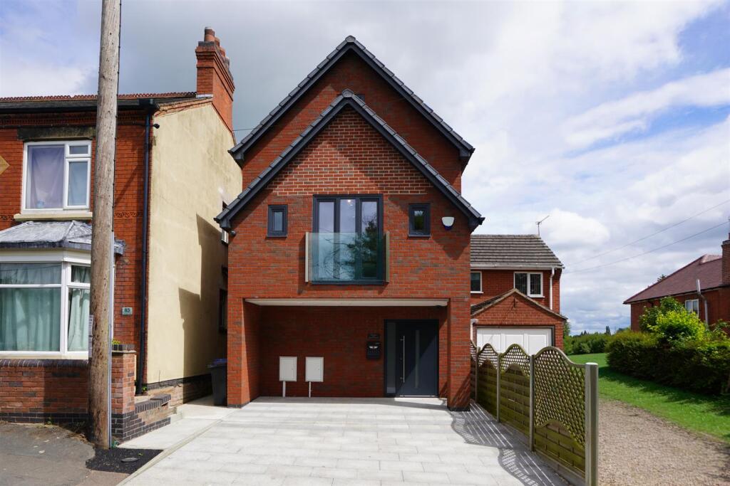 4-bed detached on Bosworth Road, Barlestone, £589,000