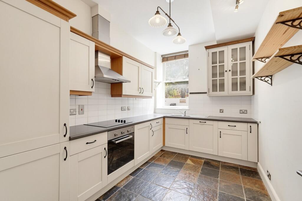 Apartment in London, City of Westminster - View 2