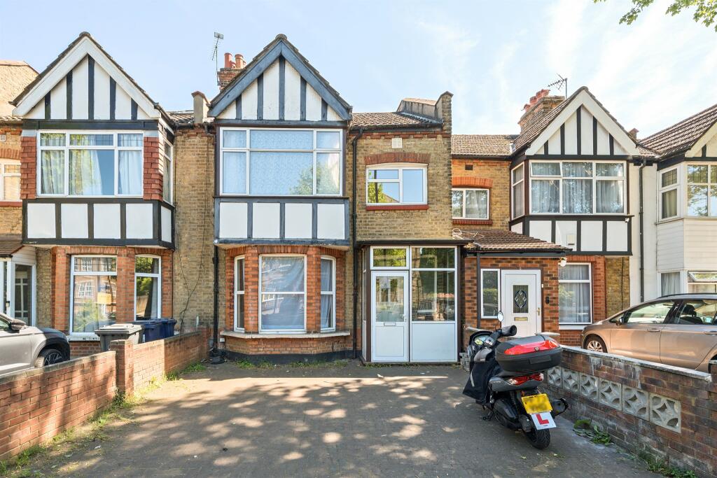 Main image of property: Little Ealing Lane, London