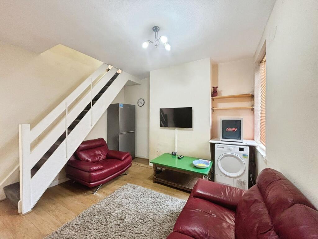 House in Manchester, Greater Manchester - More