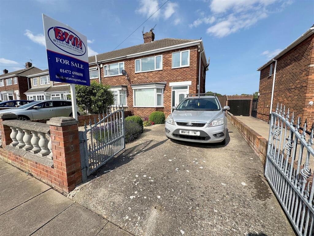 3-bed semi-detached on Penshurst Road, Cleethorpes, N.E. Lincs, DN35 9EN, £169,950