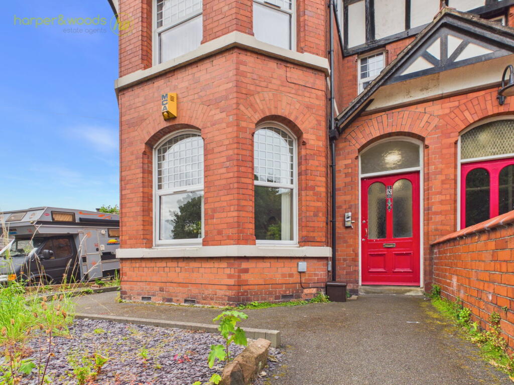 Apartment in Chester - View 4