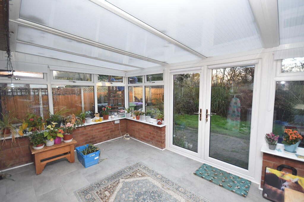 Beech Avenue, Whitchurch photo 4