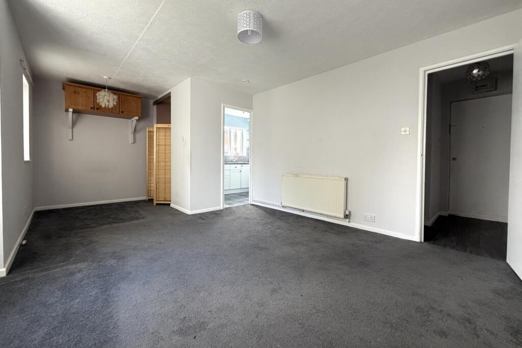 Apartment in Dover, Deal - View 4