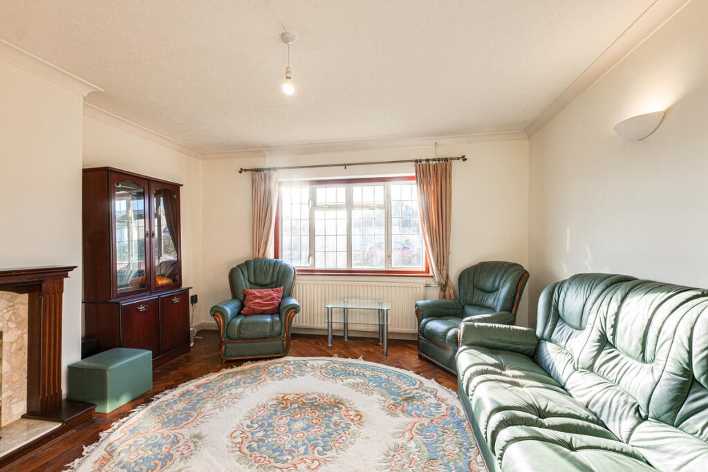 Leighwood Avenue, Leigh-on-sea, SS9 photo 2