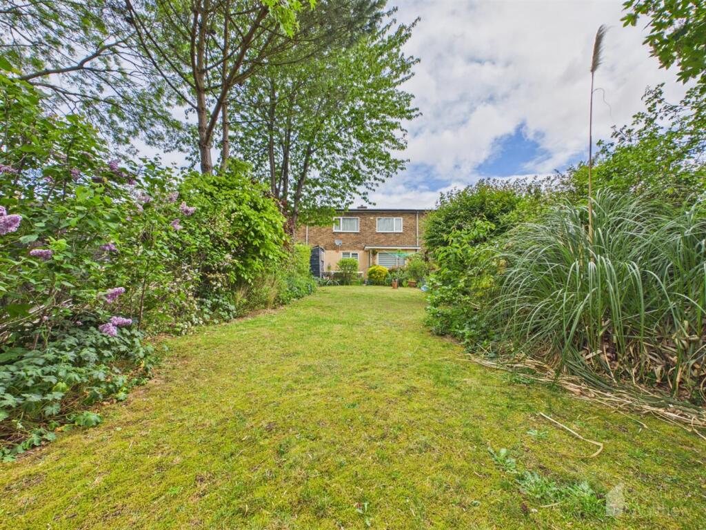 Main image of property: Broadwater Crescent, Broadwater, Stevenage