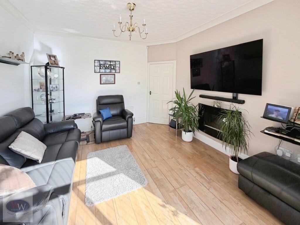 St. Aidans Road, Baildon, BD17 6AJ photo 4