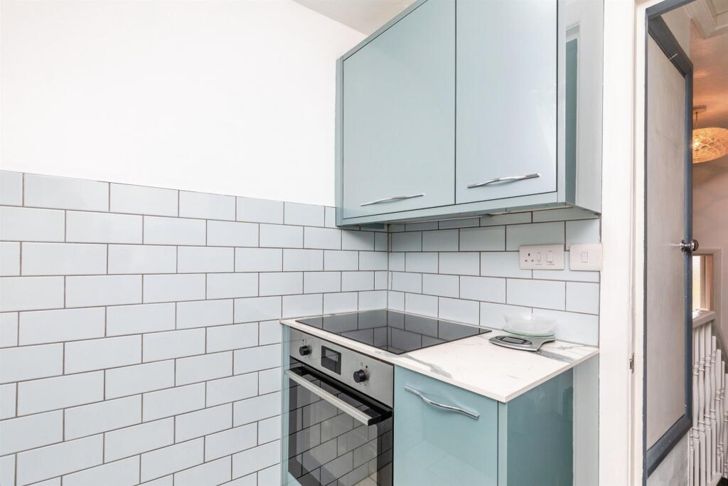 Apartment in Tonbridge - View 5