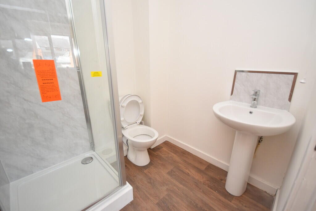 Apartment in Shrewsbury - More