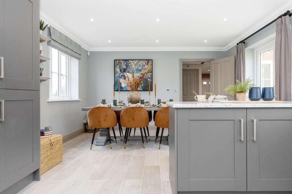 House in Braintree, Halstead - More
