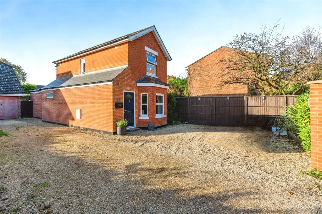Main image of property: Hammonds Green, Totton, Southampton, Hampshire, SO40