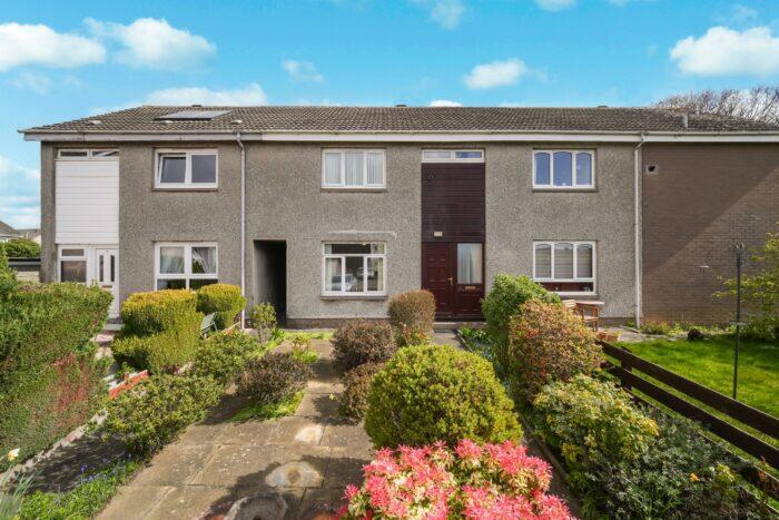 Main image of property: 11 Forth View, Dalgety Bay, Dunfermline, KY11 9SD