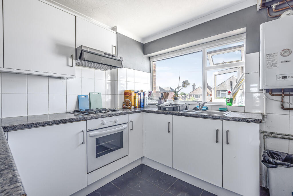 House in Guildford, Surrey - View 3