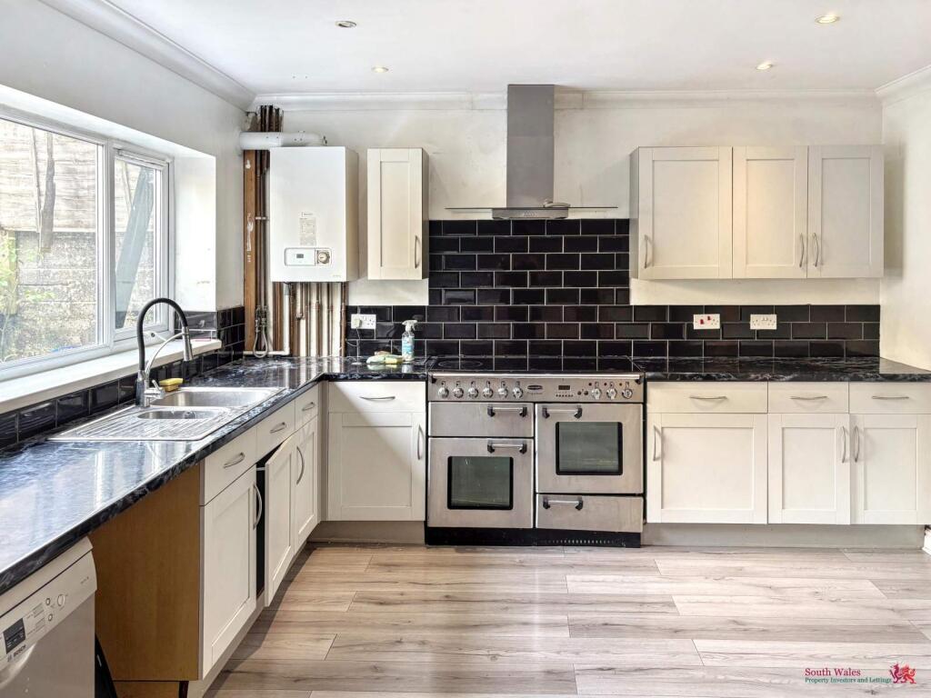 House in Cardiff - View 5