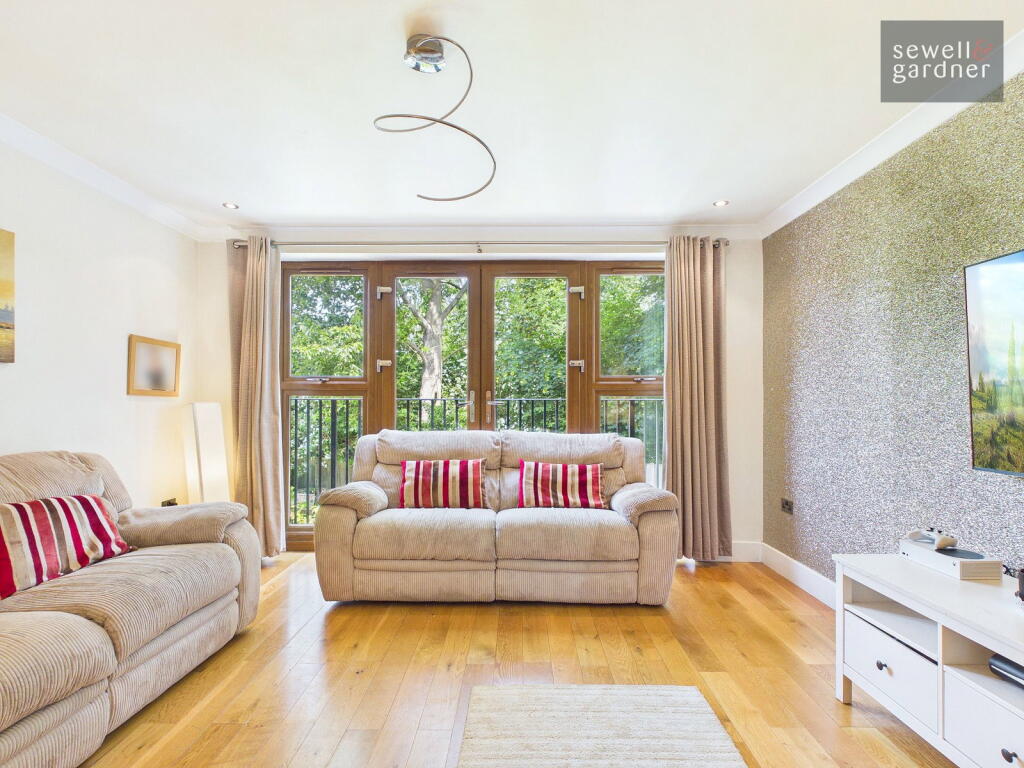Dukes Place, Croxley Green - View 5
