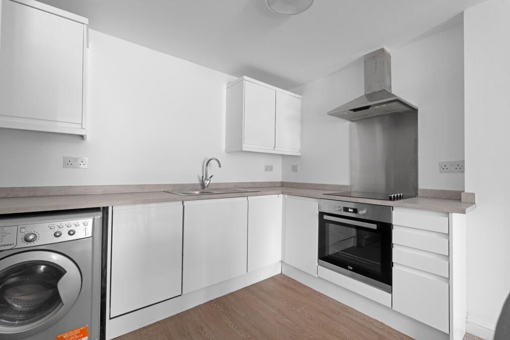 Apartment in Macclesfield, Cheshire East - More