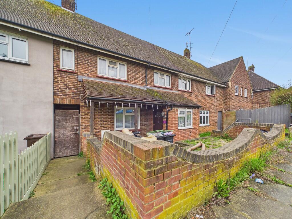 Main image of property: Taunton Vale, Gravesend, Kent, DA12