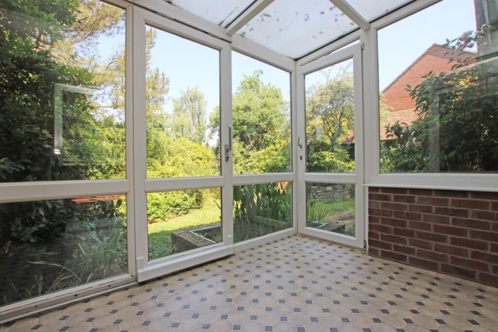House in Geddington, North Northamptonshire - More
