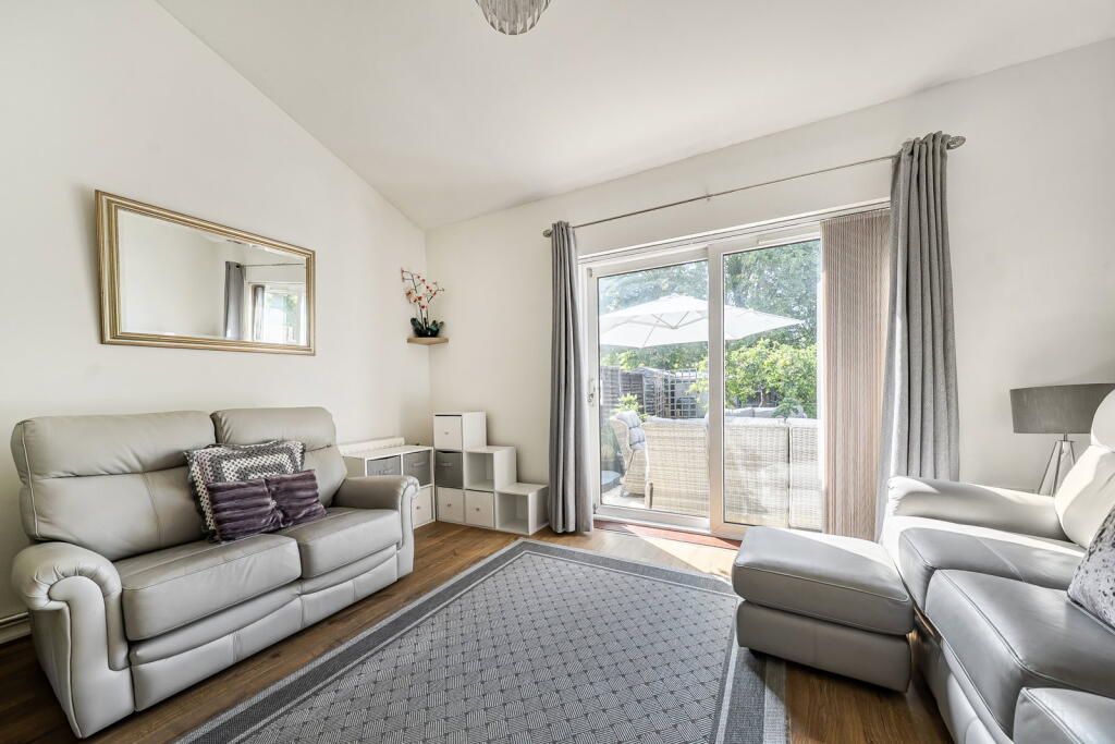 House in Basingstoke and Deane, Basingstoke - View 4