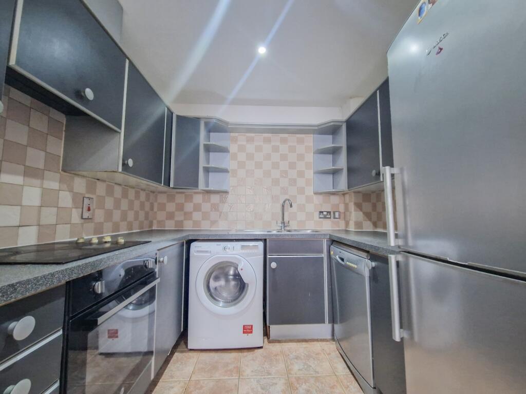 Main image of property: Flat 46 Spectrum Tower, 2-20 Hainault Street, Ilford, Essex, IG1 4GZ, UK