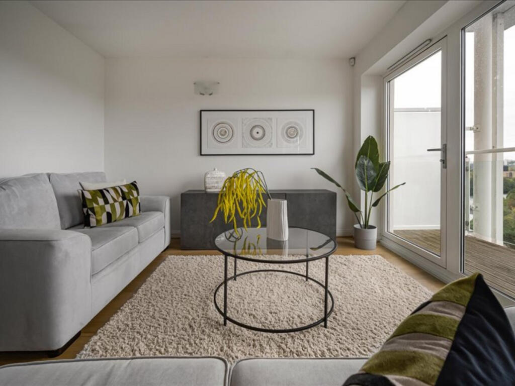 Apartment in Cardiff - View 3