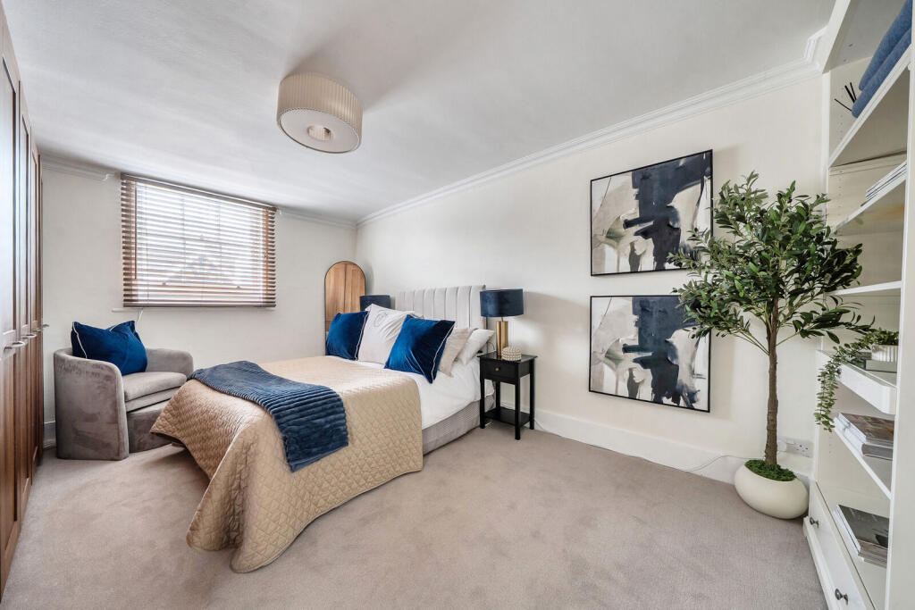 Apartment in London - View 4
