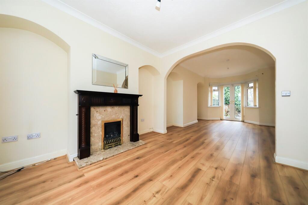 House in Wolverhampton, West Midlands - View 5