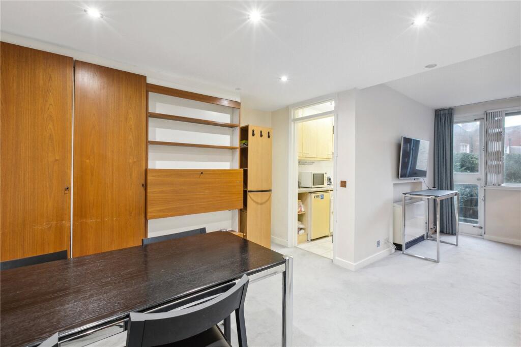 Apartment in London - View 3
