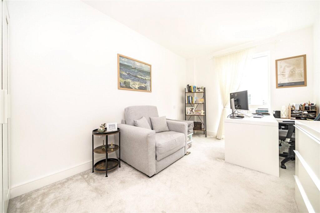 Apartment in London - More