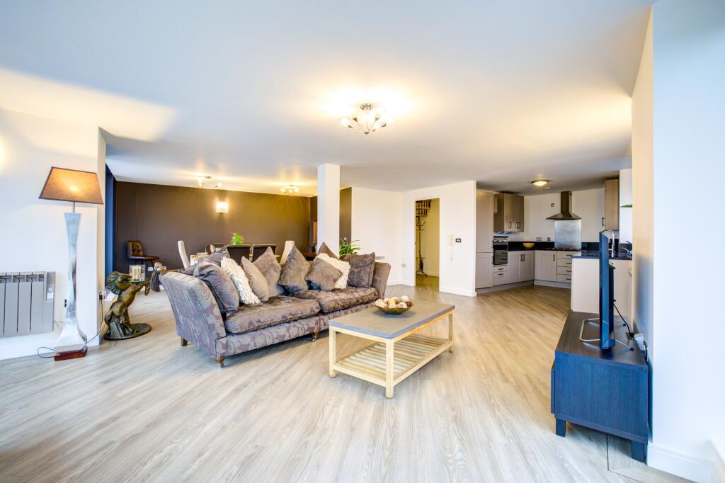 House in Newcastle upon Tyne - More