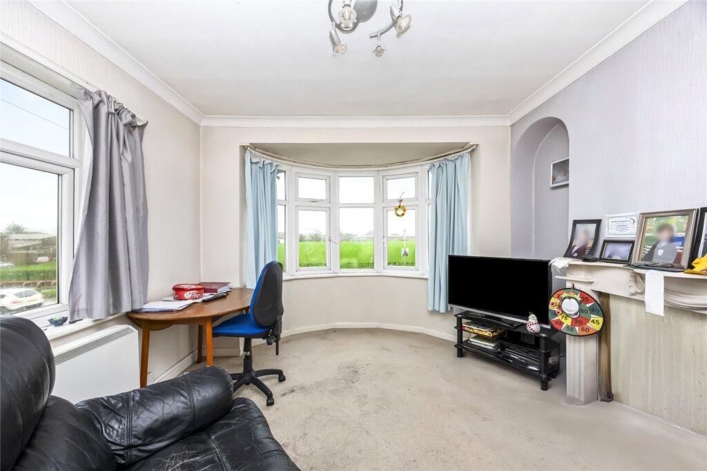 Grand Avenue, Lancing, West Sussex, BN15 photo 5