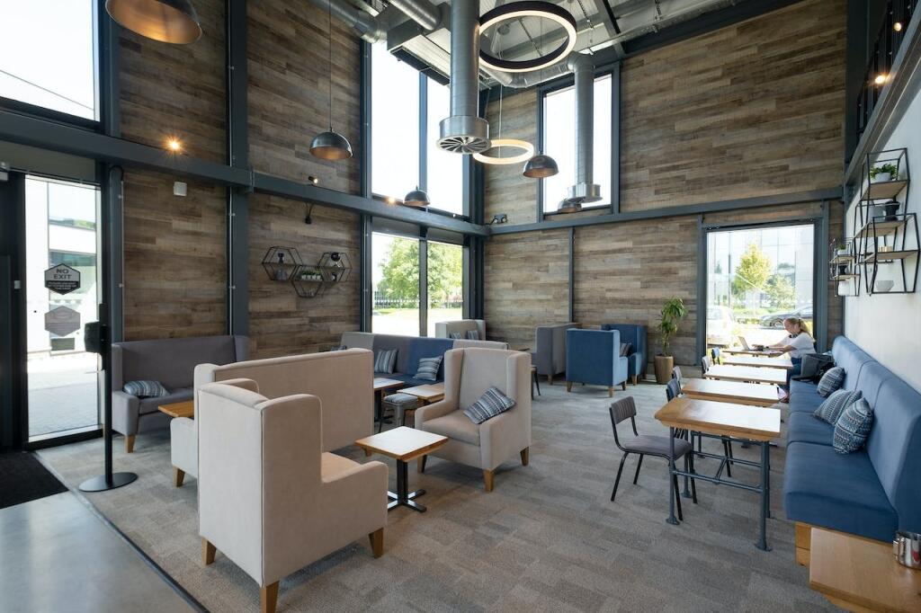Cafe seating
