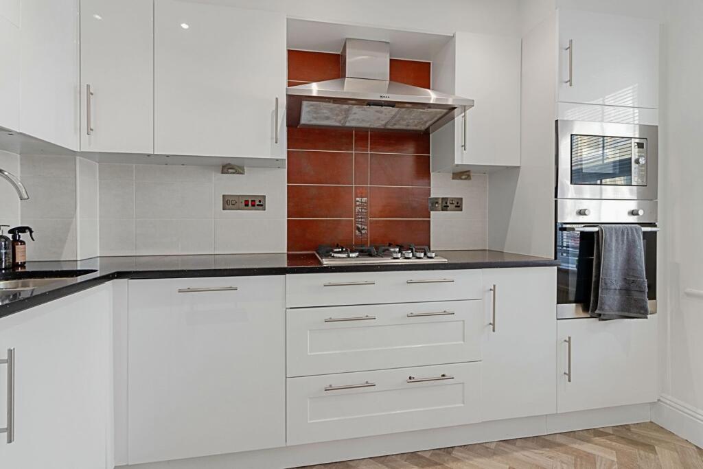 House in Torquay, Torbay - View 5