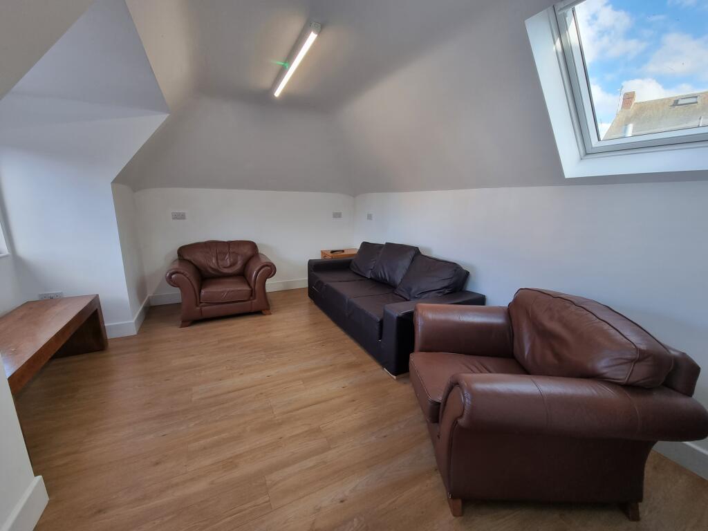 Apartment in Coventry - View 3