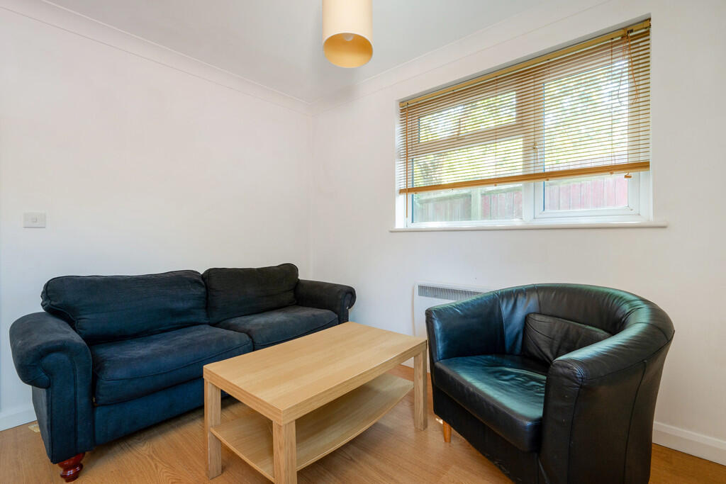 House in Southampton - View 3