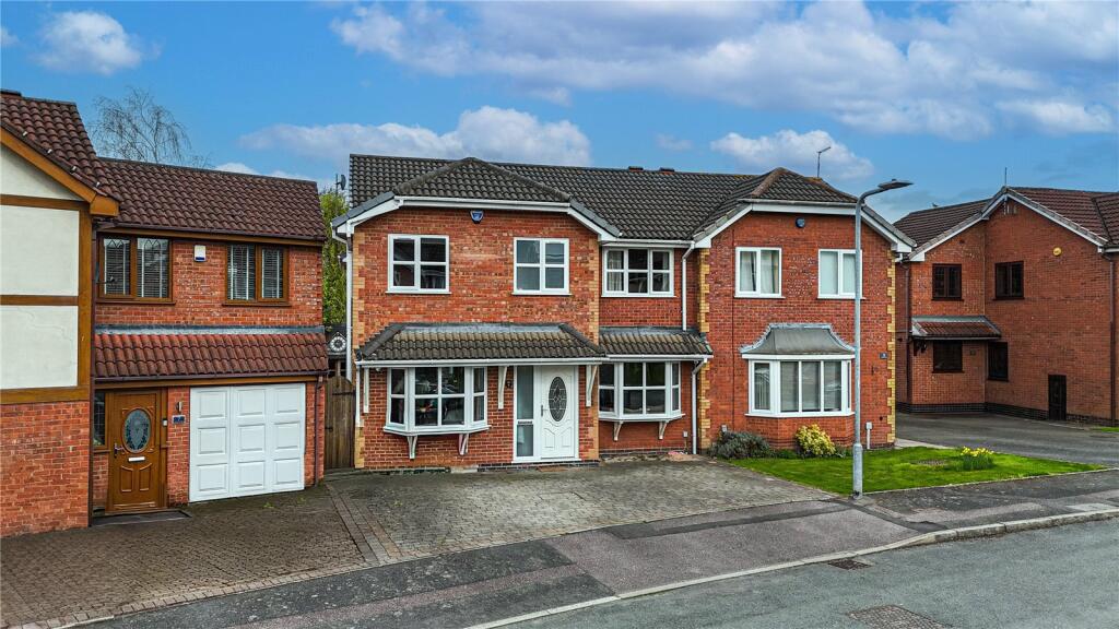 Suffolk Way, Tamworth, Staffordshire, B78