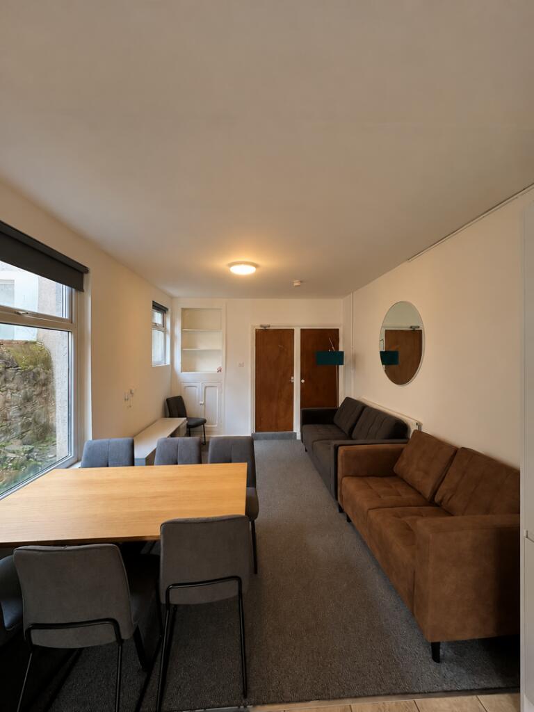 House in Cardiff - View 2