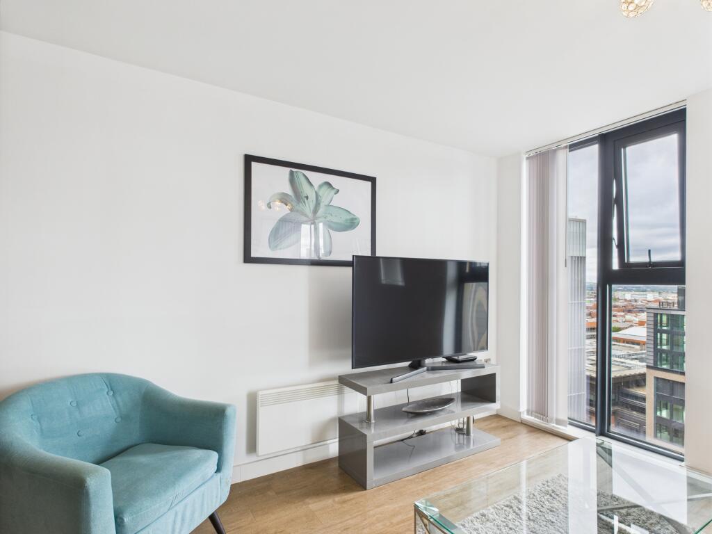 Apartment in Birmingham, West Midlands - View 5