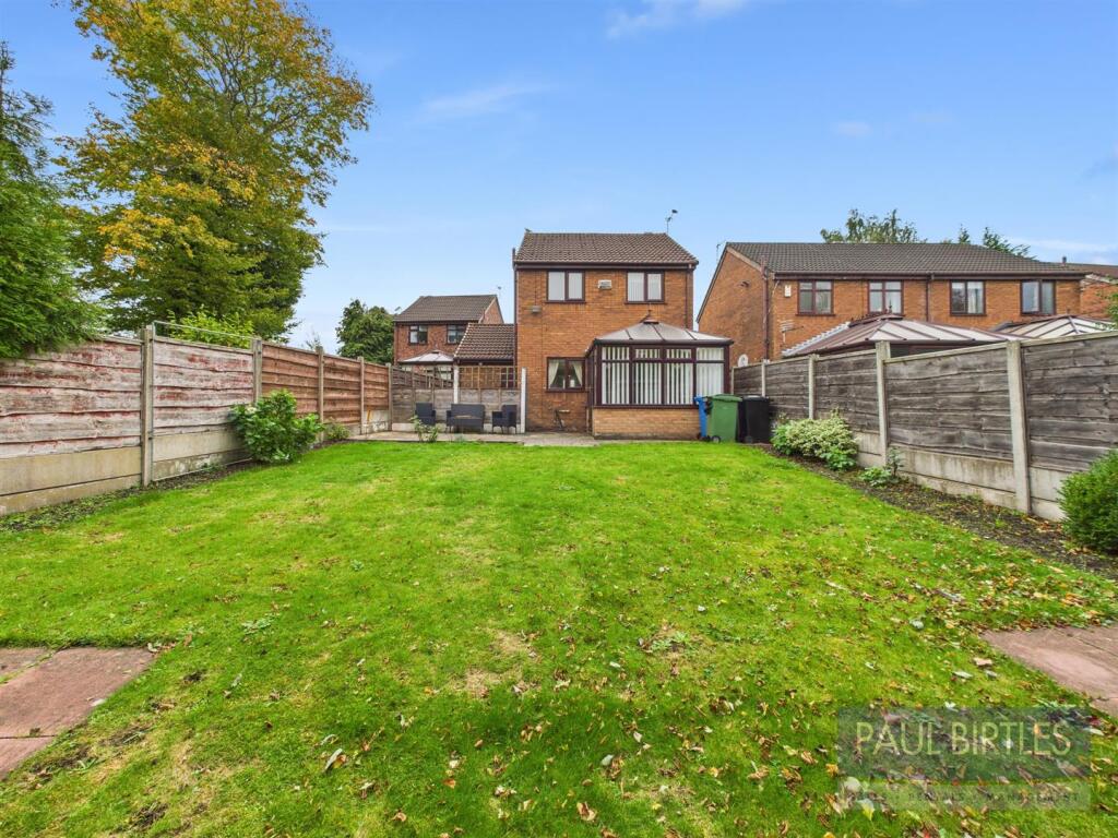 The Willows, Partington, Manchester, M31 4EJ photo 2