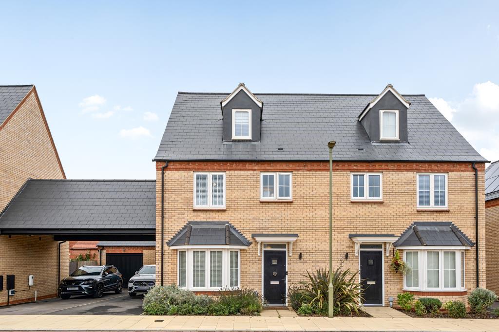 Main image of property: Croxton Square, Bicester, OX26