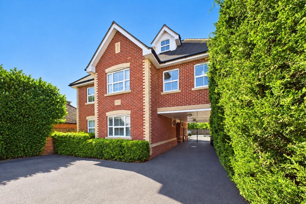 Main image of property: Reading Road, Winnersh, Wokingham, Berkshire, RG41