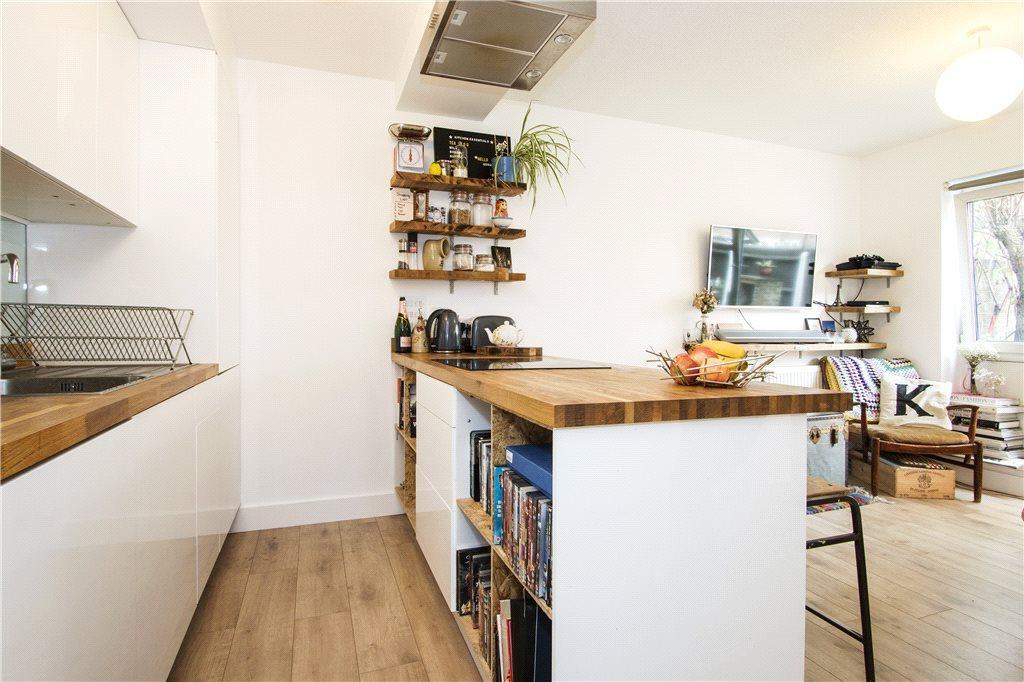 Apartment in London - View 3