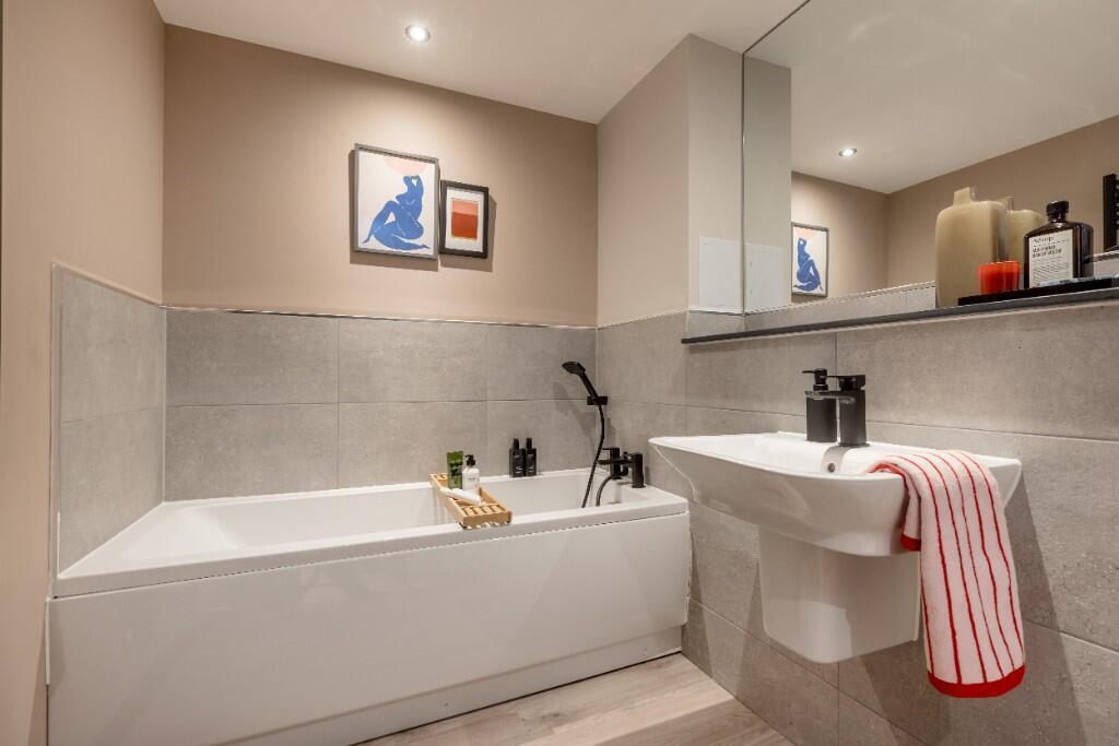 Apartment in Edinburgh, East Lothian - More