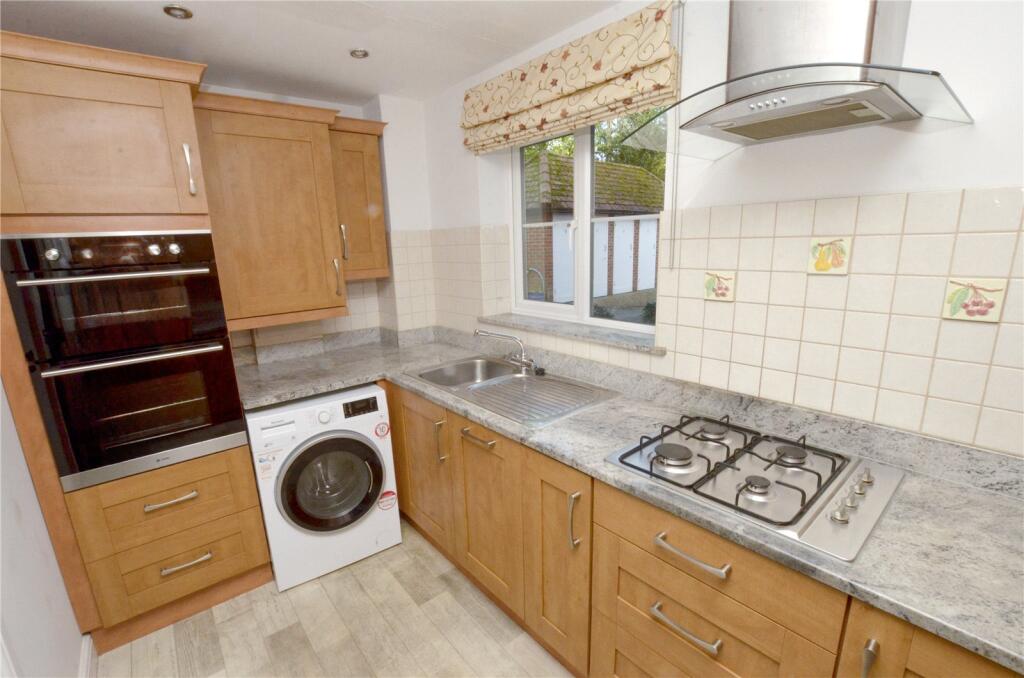 Apartment in Ferndown, West Moors - More