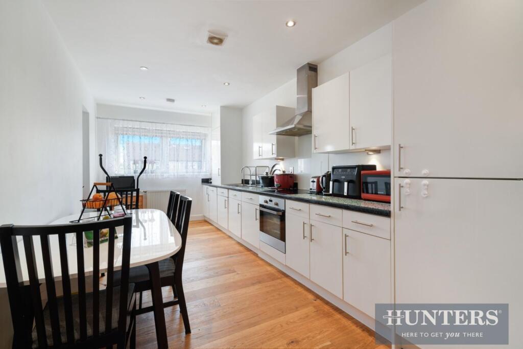 Apartment in London - More