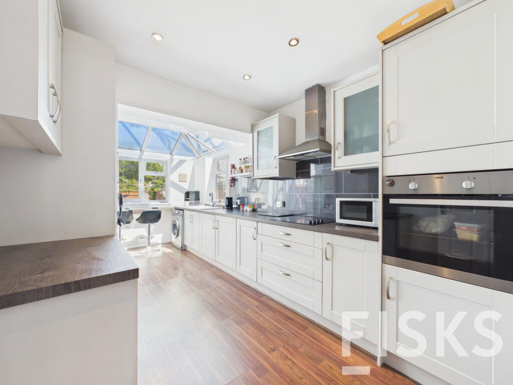 Laburnum Grove, Canvey Island, SS8 photo 4