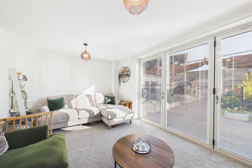 House in Newark, Middlebeck - View 5